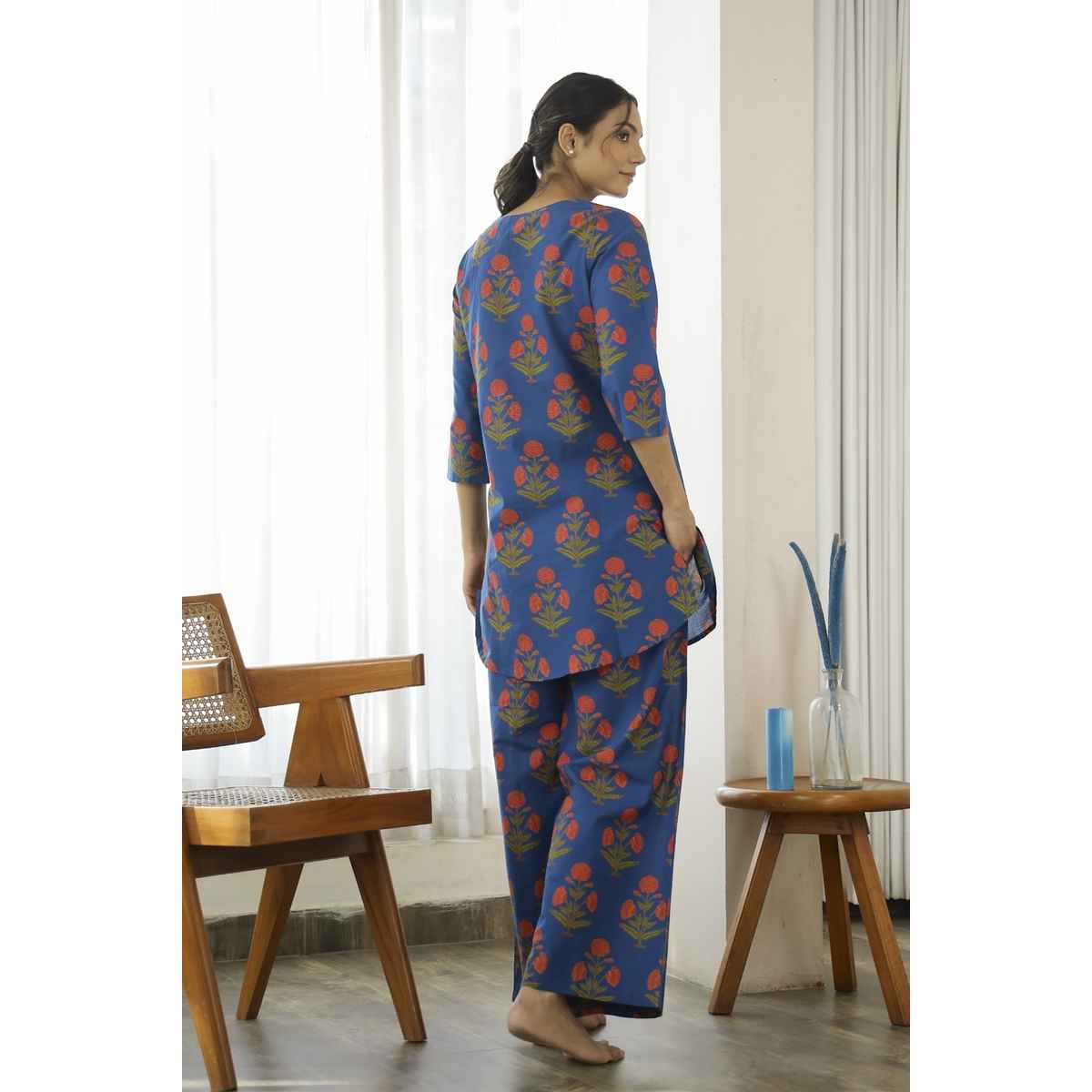 Sanskrutihomes Floral Printed Pure Cotton Night Suit | Blue - M