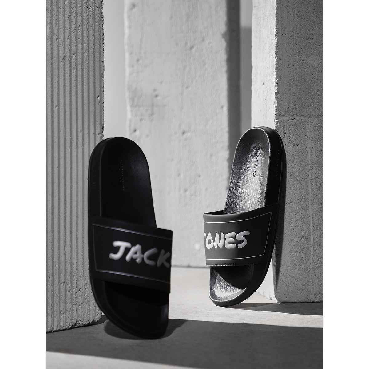 Jack & Jones Men's Logo Print Pool Sliders | Black - UK 9