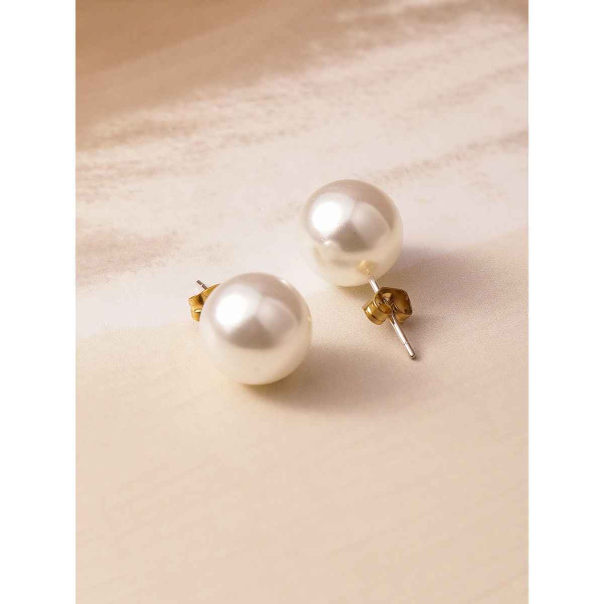 Rubans 18K Gold Plated Luxurious Pearls Beaded and Cubic Zirconia Studded Jewellery Set