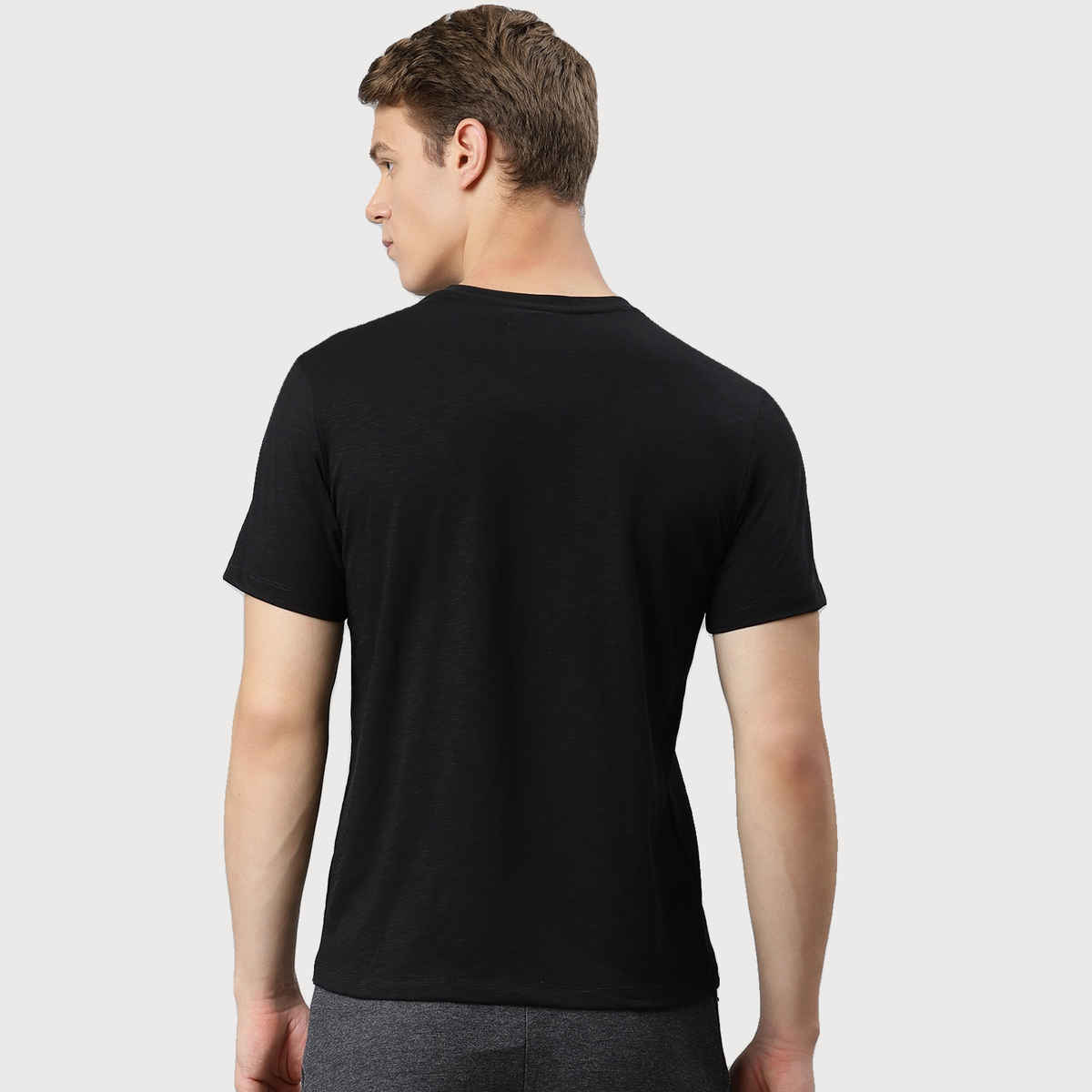 Alcis Men's Round Neck Black T-shirt | Black - M