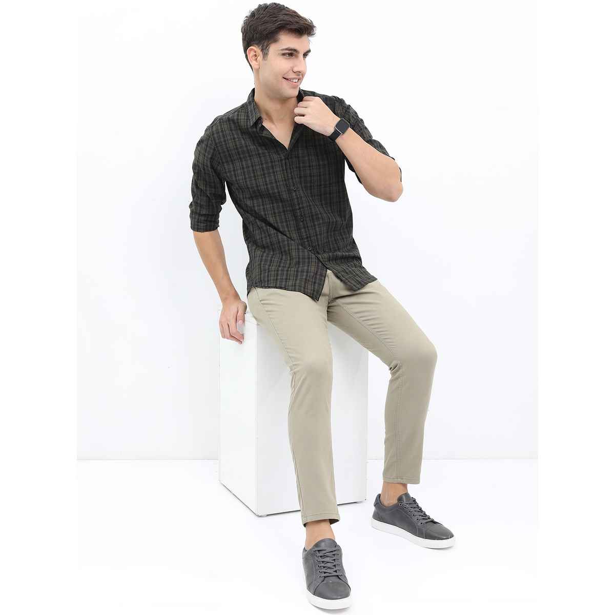 Highlander Men's Slim Fit Checked Casual Shirt - Olive and Black | M