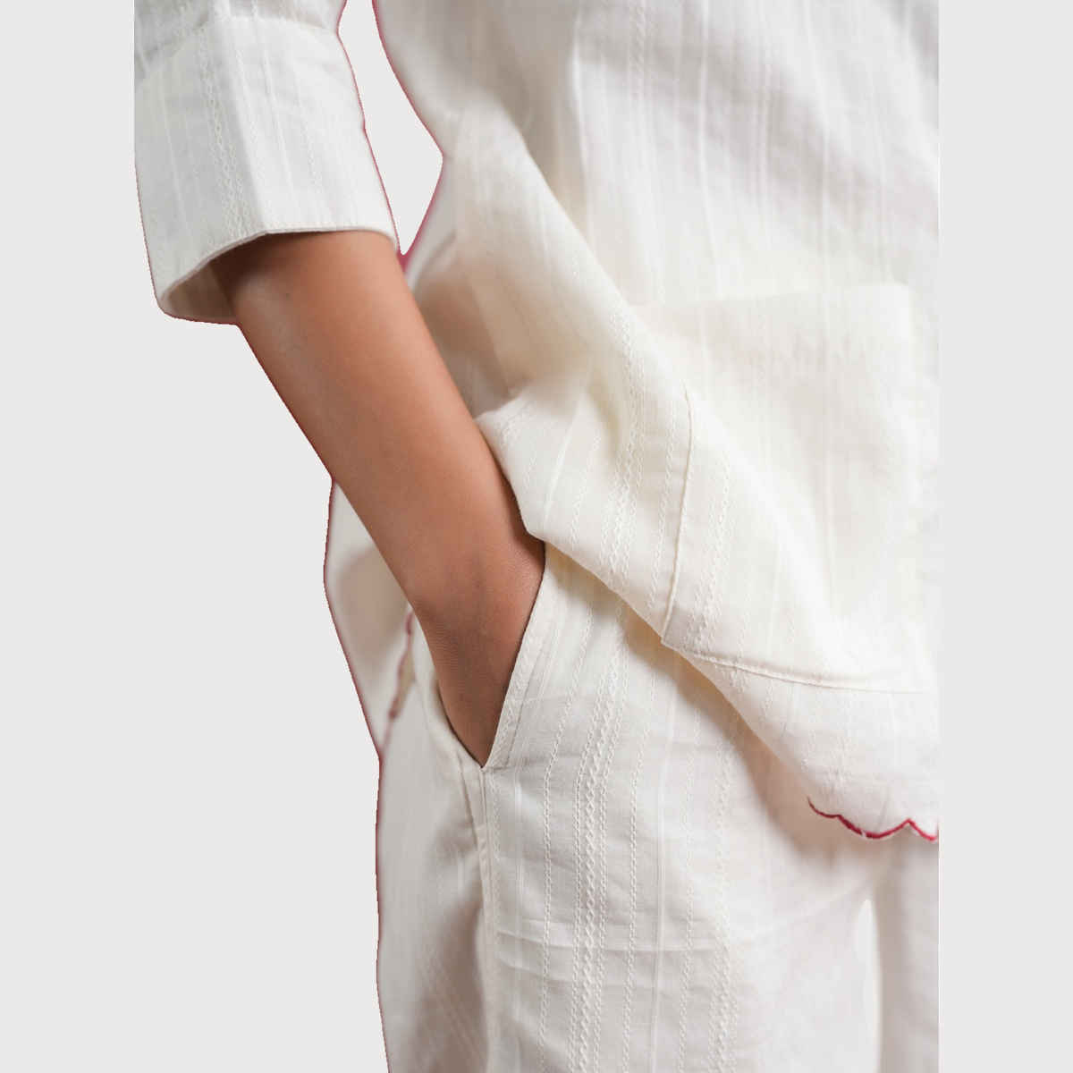 Sanskruti Homes Women's White Solid Print Cotton Night Suit Set | Se-nsp-861 | M