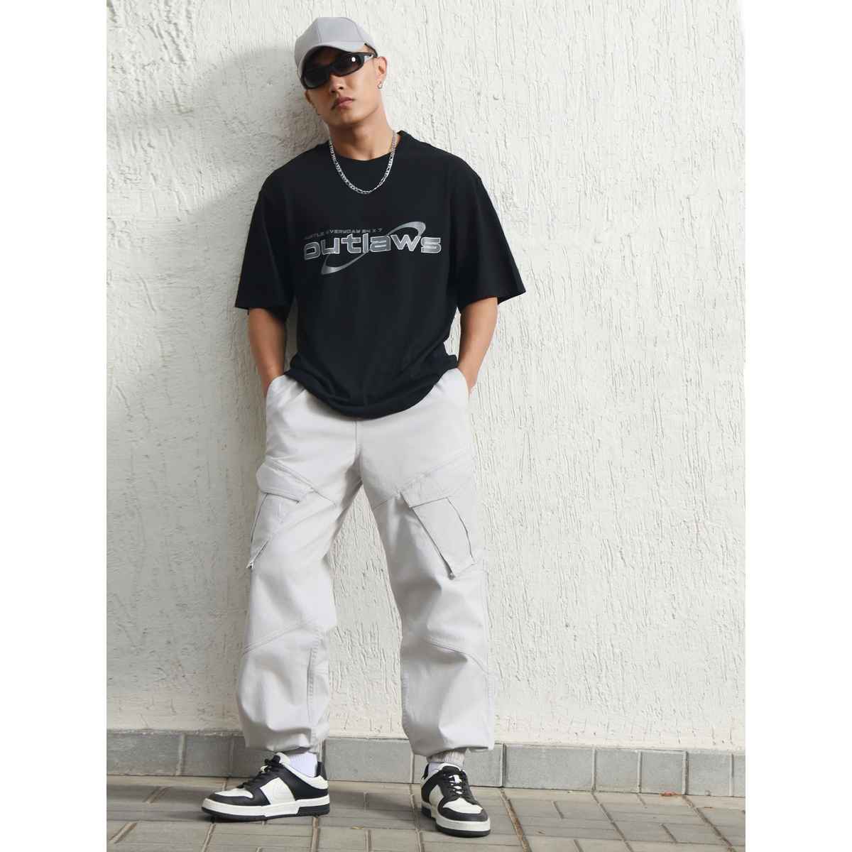 Hubberholme Men's Graphic Printed Drop Shoulder Relaxed Fit T-shirt | Black - XL