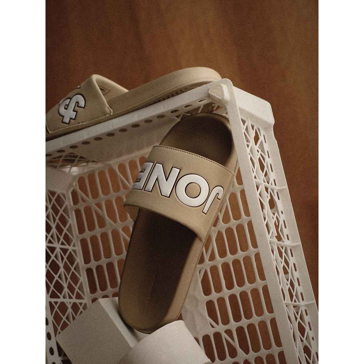 Jack & Jones Men's Outline Contrast Logo Pool Sliders | Beige - UK 6