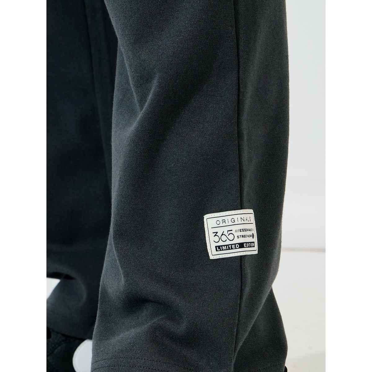 Styli Men's Oversized Interlock Joggers with Badge Detail and Contrast Drawcord | Charcoal - XXL