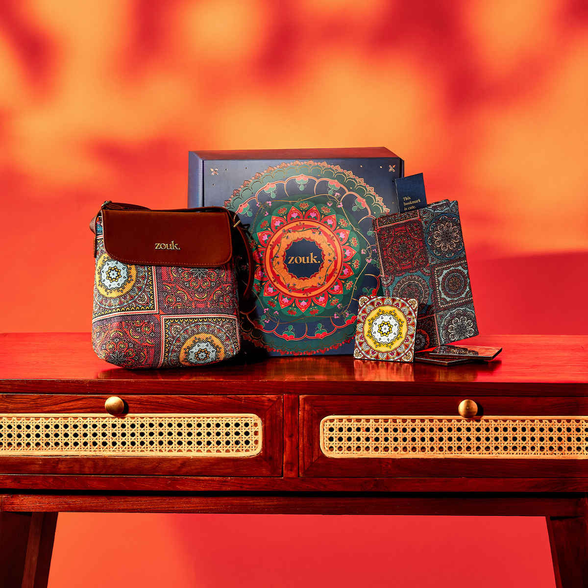 Zouk Mandala Classic Geometric Gift Box For Women