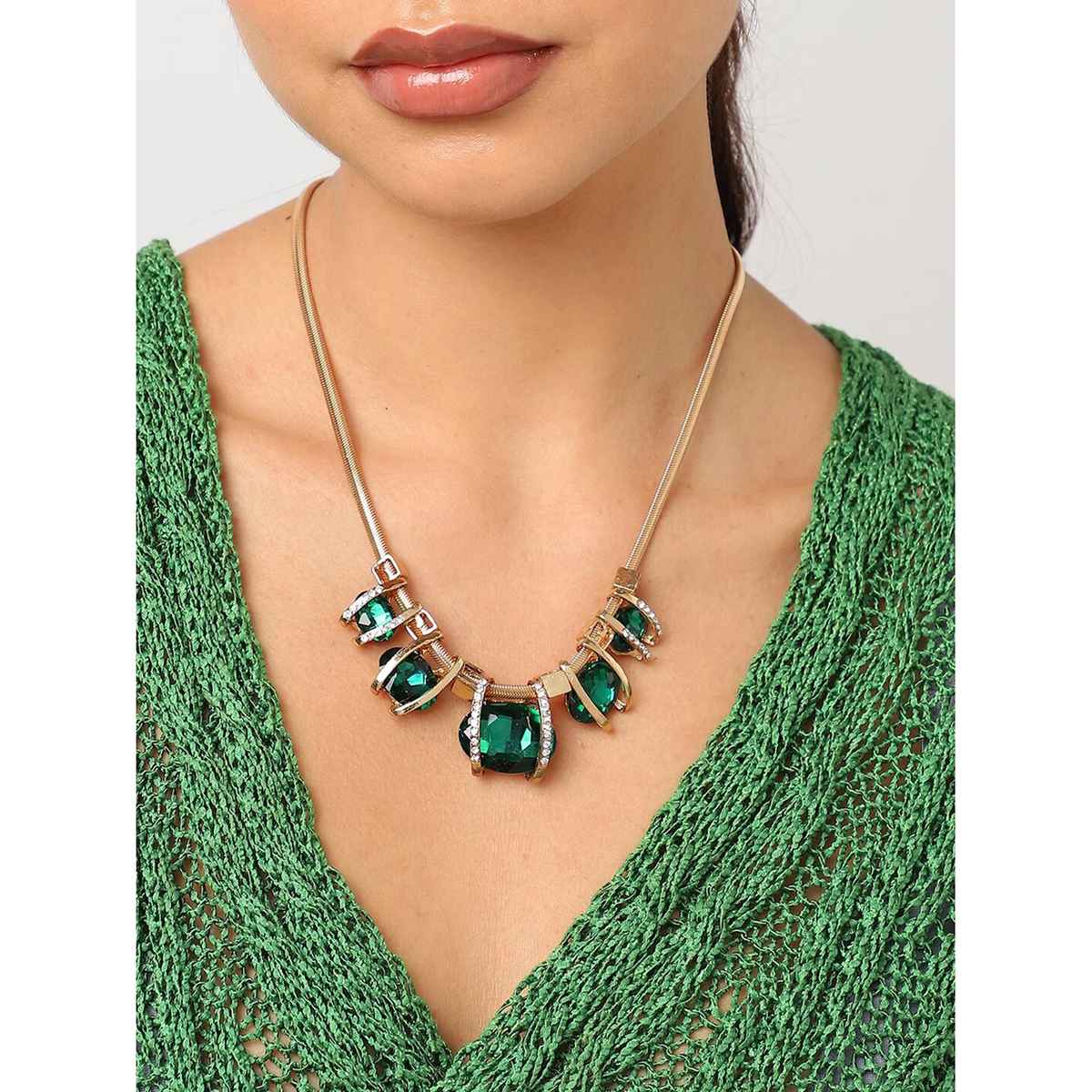 Shining Diva Fashion Latest Stylish Fancy Crystal Necklace for Women and Girls | Rrsd15575np