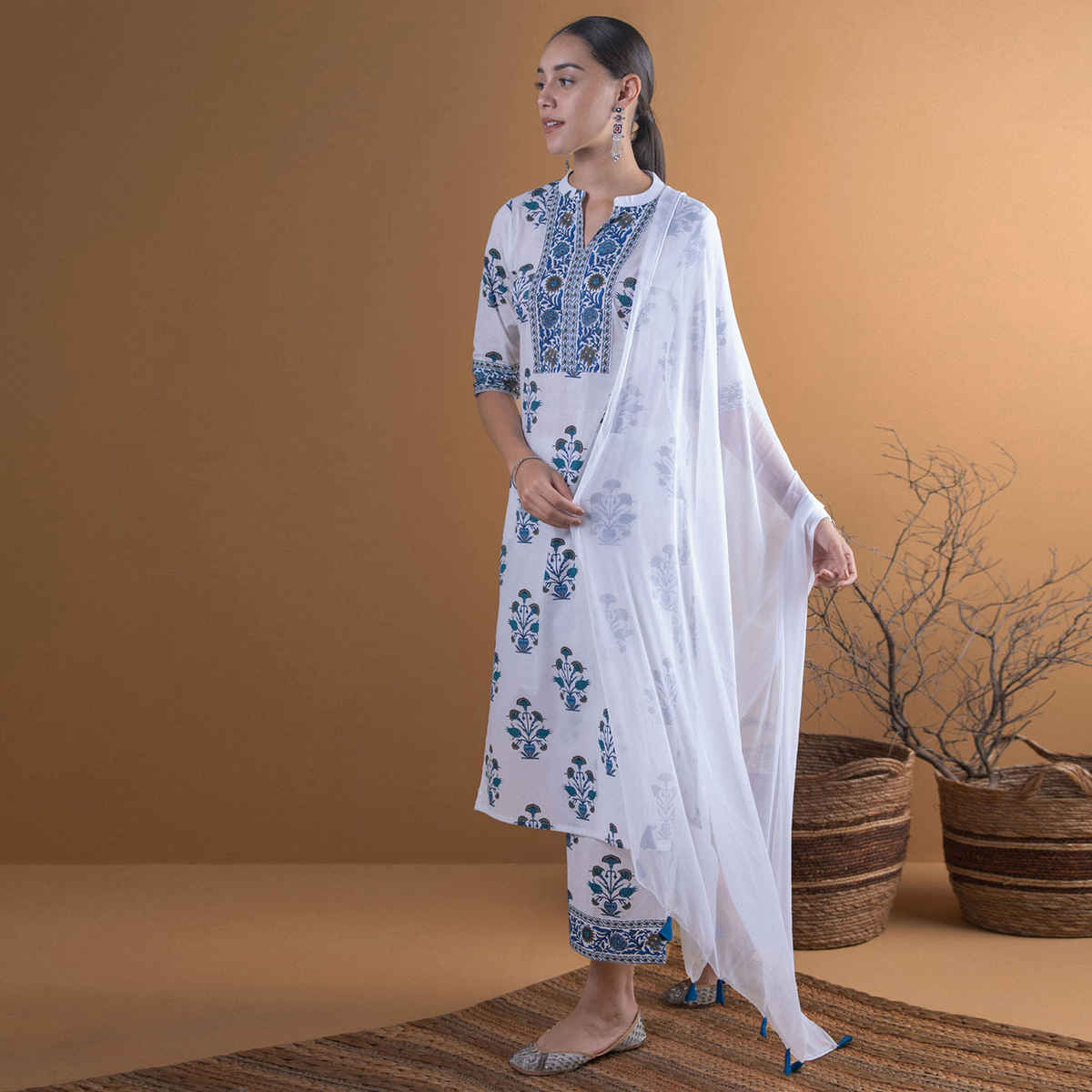 Libas Women White Cotton Straight Kurta With White Cotton Palazzo With Both Side Pocket - 6538L