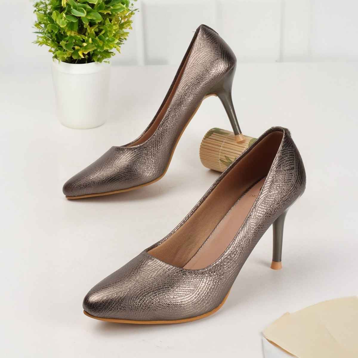 Carlton London Women Grey Heels Sandal - UK7