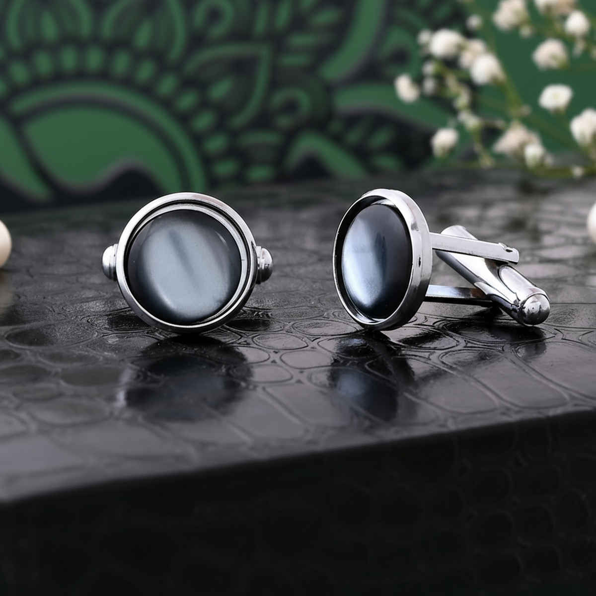 Voylla Men's Textured Alloy Accessory Gift Set | Grey - One Size