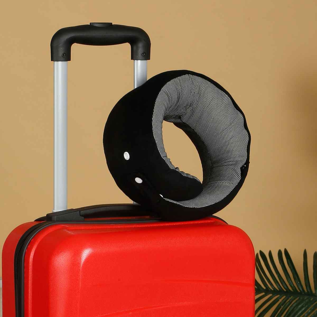 Kaaytee 100% Pure Memory Foam Travel Neck Pillow - Stable Neck Support | Black