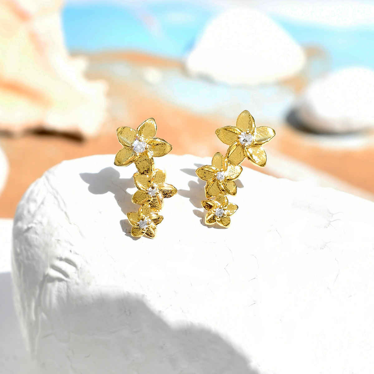 Voylla Hawaii Plumeria Ear Crawler