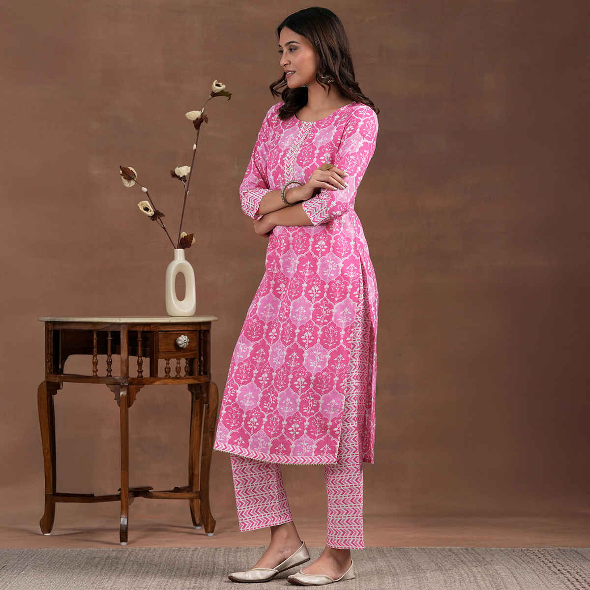 Libas Printed Cotton Straight Suit With Dupatta | 27833H | Pink - L