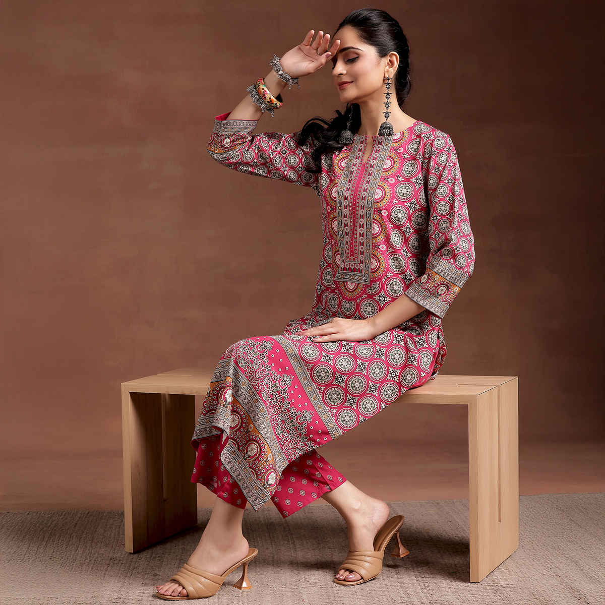 Libas Women's Ethnic Motif Printed Straight Crepe Kurta | 29244O | Pink - S