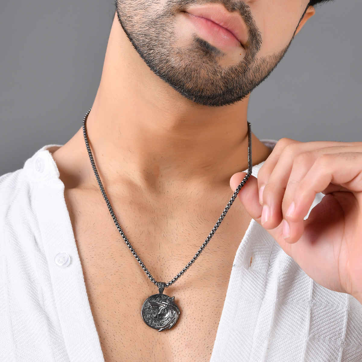 Voylla Eclipse Majestic Wolf Black Men s Pendant