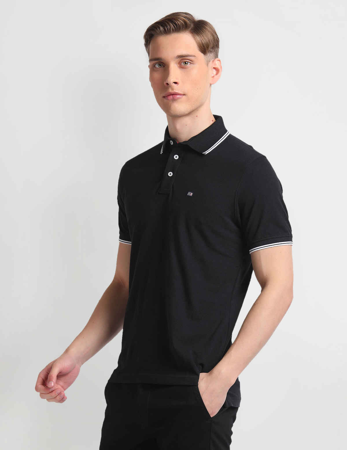 Arrow Striped Collar Solid Polo T Shirt For Men - Black - M