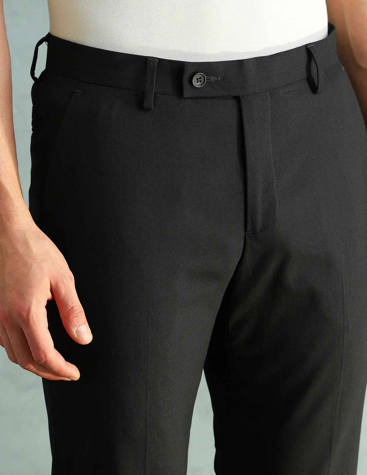 Arrow Solid Slim Fit Formal Trousers For Man - Black - 30