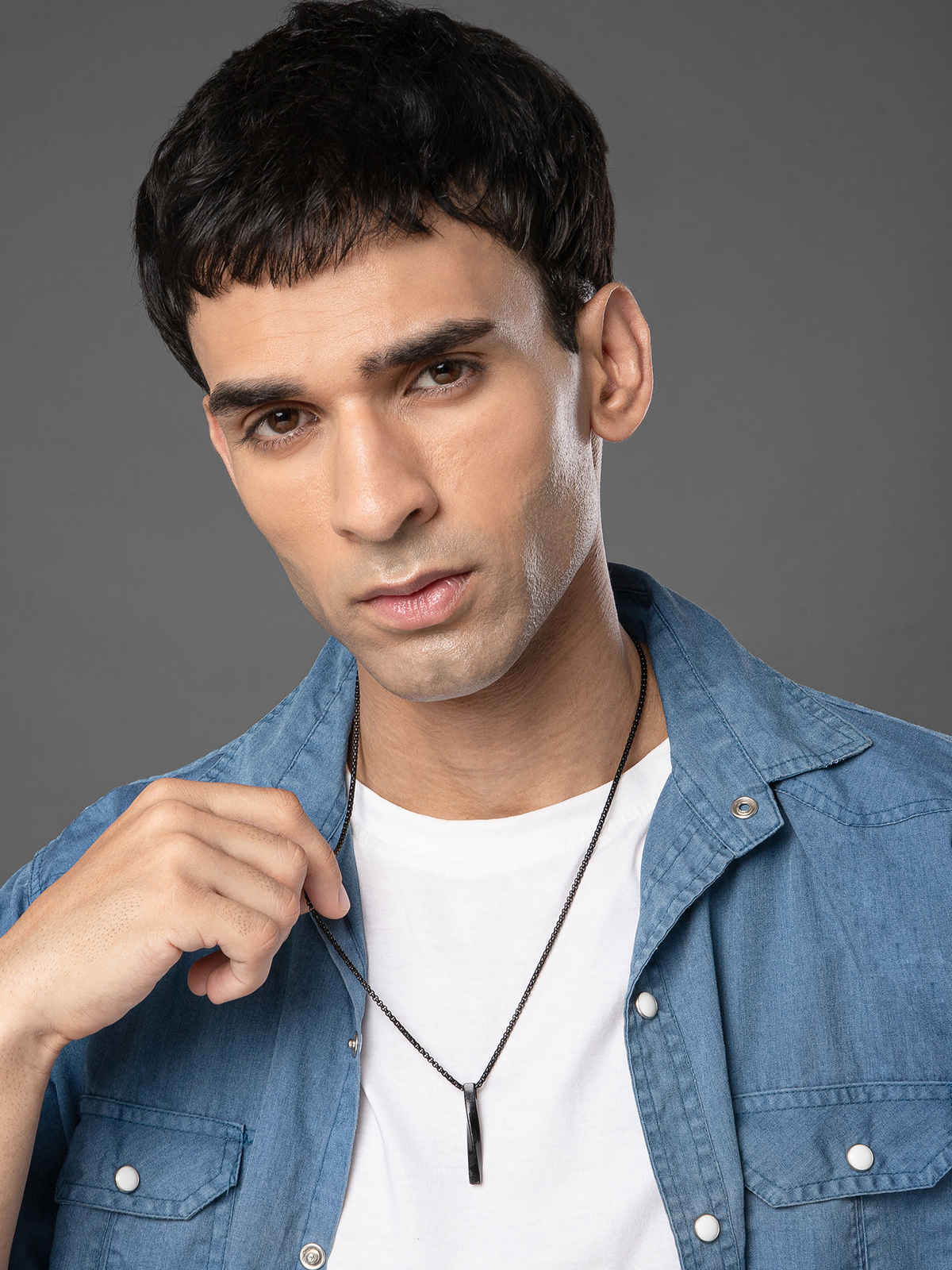 SALTY Alpha Collier Pendant with Chain for Men and Boys| Anti-Tarnish | Black