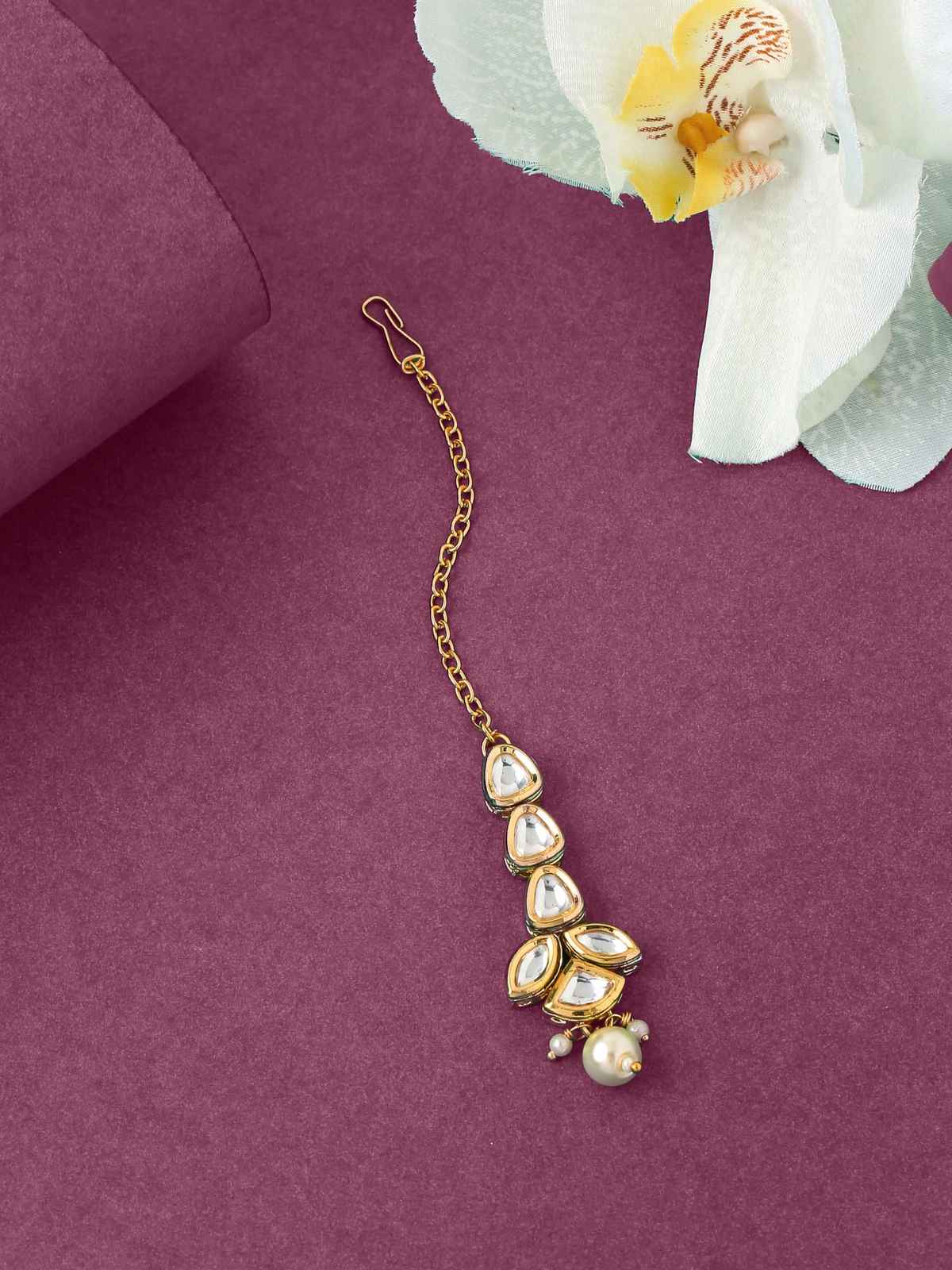 Yellow Chimes Gold Toned Kundan Studded Maangtikka for Women