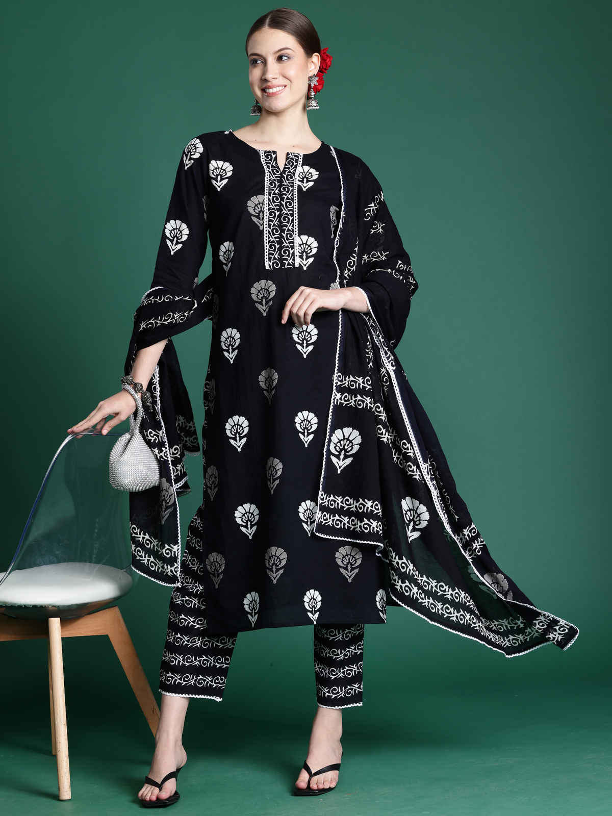 Indo Era Printed Straight Kurta Pant With Dupatta Set | Black - L