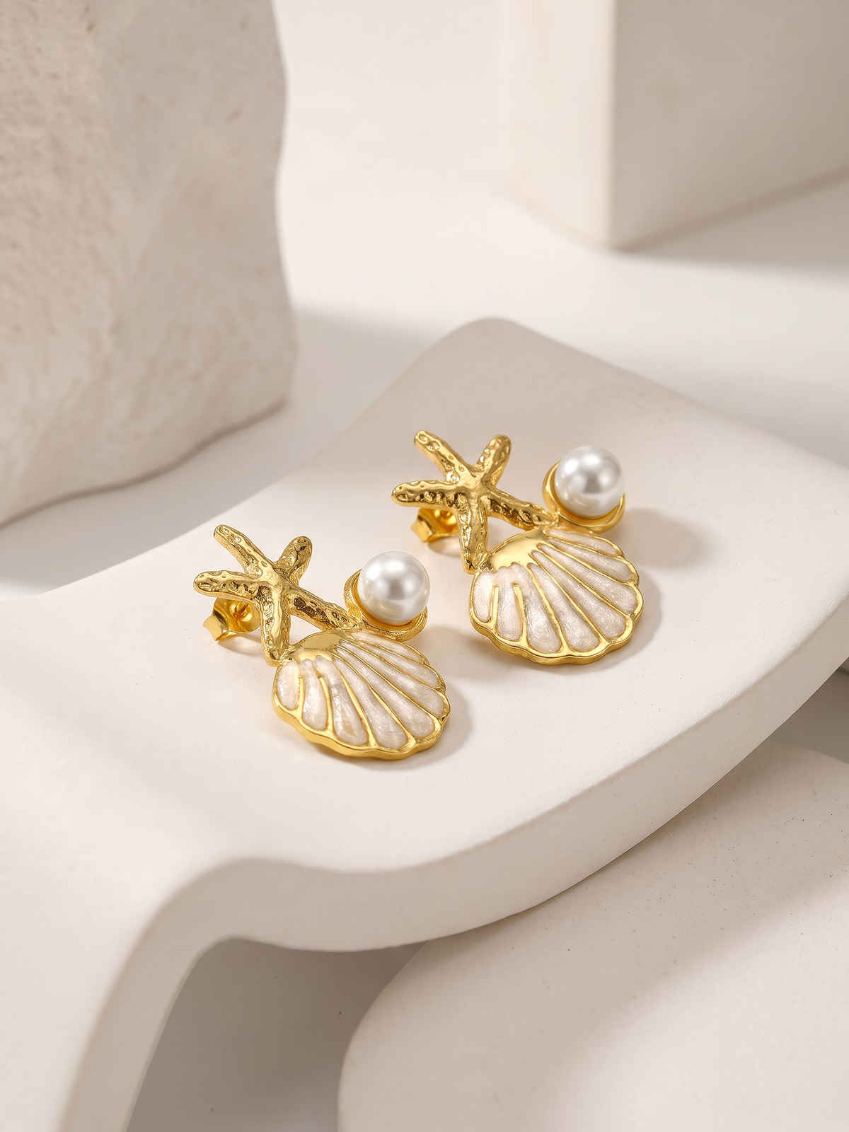 OnnMe By Giva Starfish Pearl Gold Plated Earrings | Waterproof And Anti-Tarnish | OMER0166