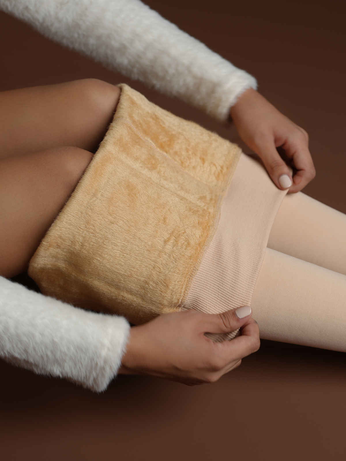 Theater Women Skin Fur Stockings S - XL (24 - 40 In)