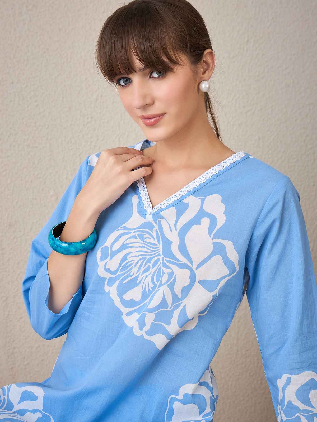 Indo Era Women's Pure Cotton Floral Printed Kurta & Pant Set | Blue - L