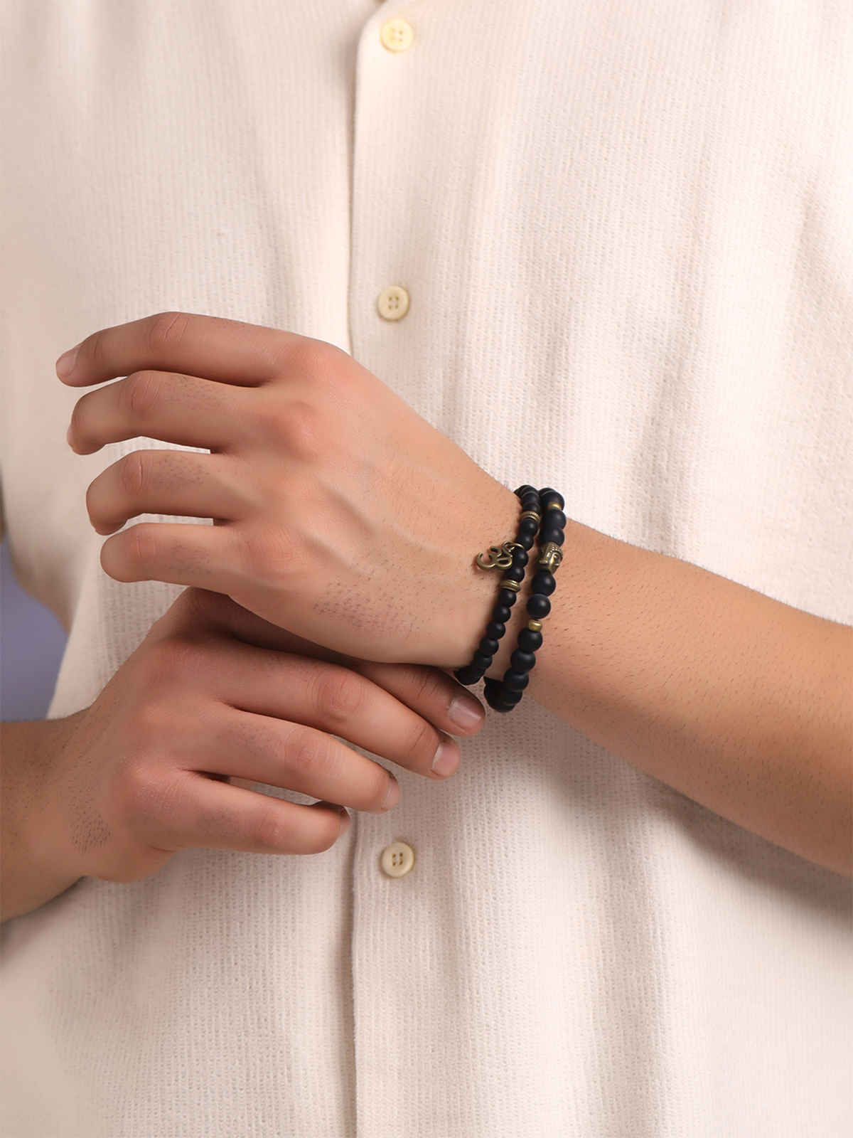 Yellow Chimes Unisex Black & Gold-Toned Devine Buddha Beads Charm Bracelet