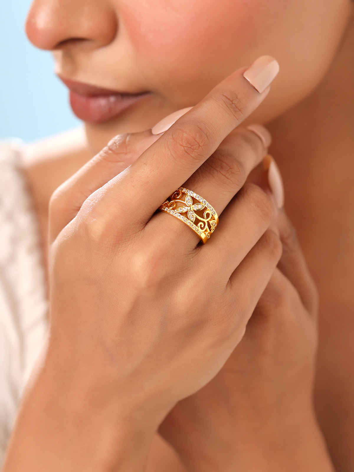 Yellow Chimes Gold-Plated White Crystal-Studded Band Finger Ring