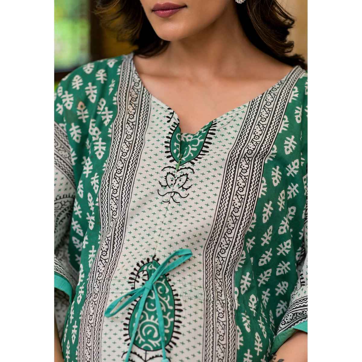 Aujjessa Green Multi Printed Front Zipper Maternity Feeding Kaftan | Free Size