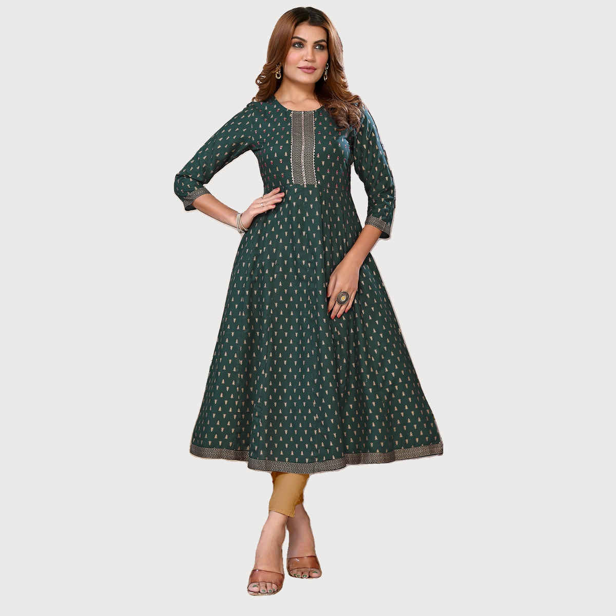 Rangita Women s Green Rayon Embroidered Calf Length Anarkali Kurta | XL