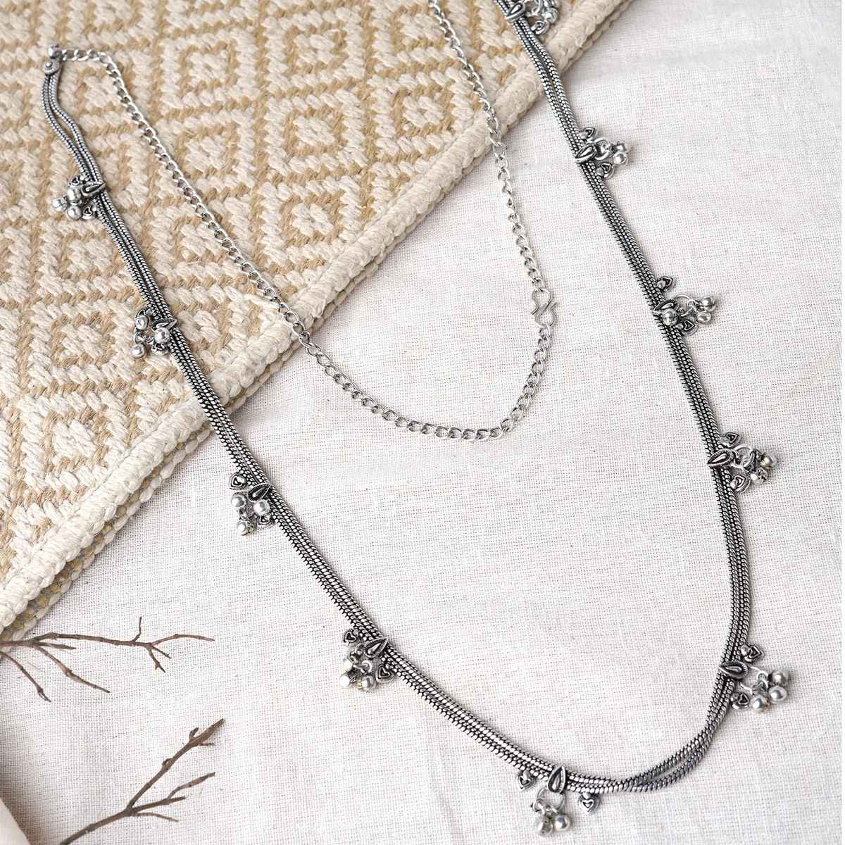 Teejh Teejh Menaka Silver Oxidised Ghungroo Kamarbandh