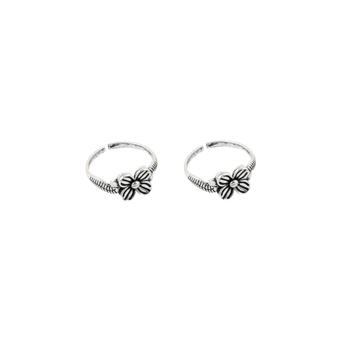 Teejh Teejh Dalaja Floral Motif Silver Oxidised Toe Ring