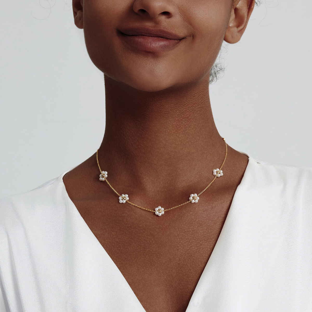 Beautynx Blossom Pearl Petal Necklace | Gold | BNX-NK-0008