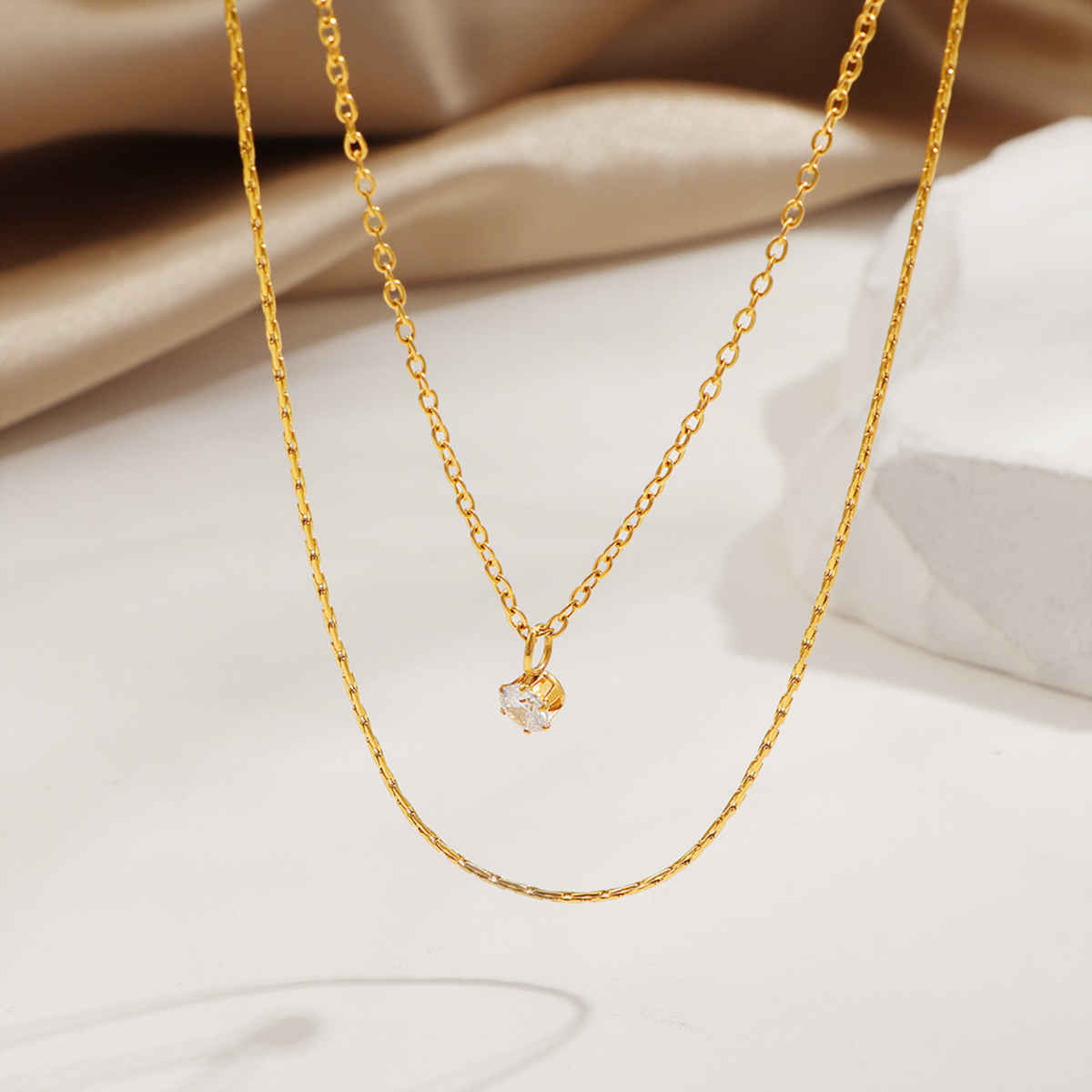 Beautynx Crystal Whisper Minimal Necklace | Gold | BNX-NK-0010