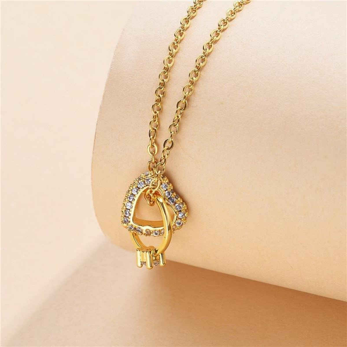 Beautynx Eternal Bond Heart Necklace | Gold | BNX-NK-0022