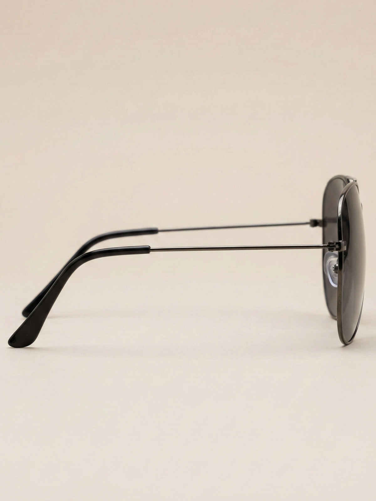 NuVew Unisex Aviator Sunglasses | Gun | Large