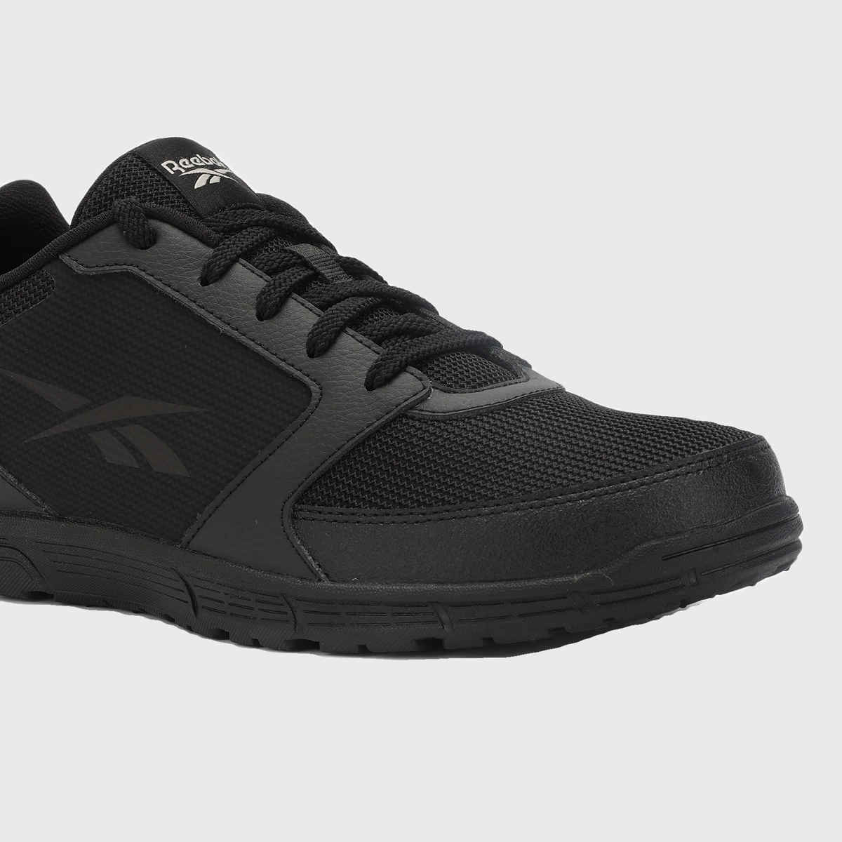 Reebok Unisex Sports Shoes | Black - UK 8