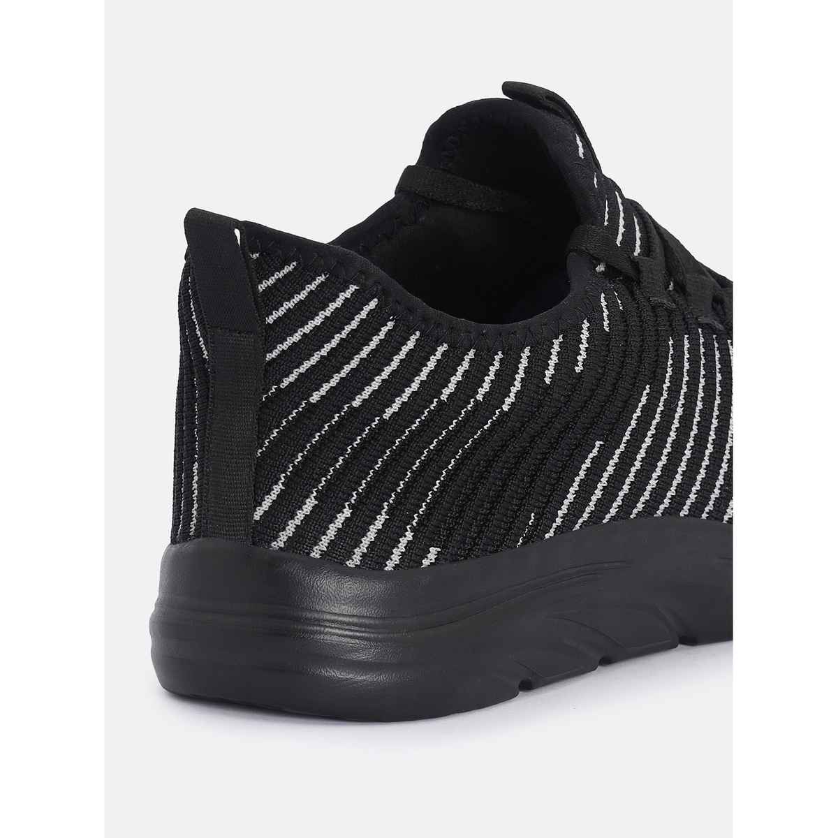 Avant Men's Maze On Walking Shoes | Black | UK 7
