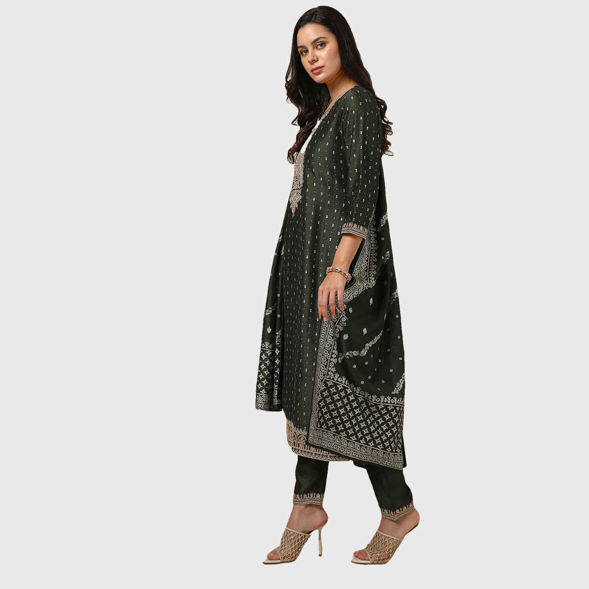 Soch Women's Olive Foil Print Suit Set With Thread Work S