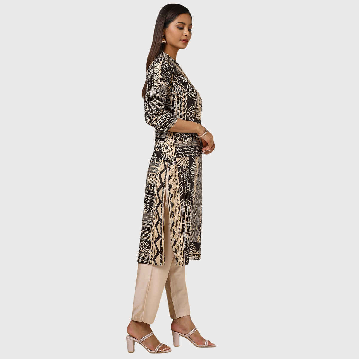 Soch Women's Black Cotton Blend Abstract Print Kurta | M