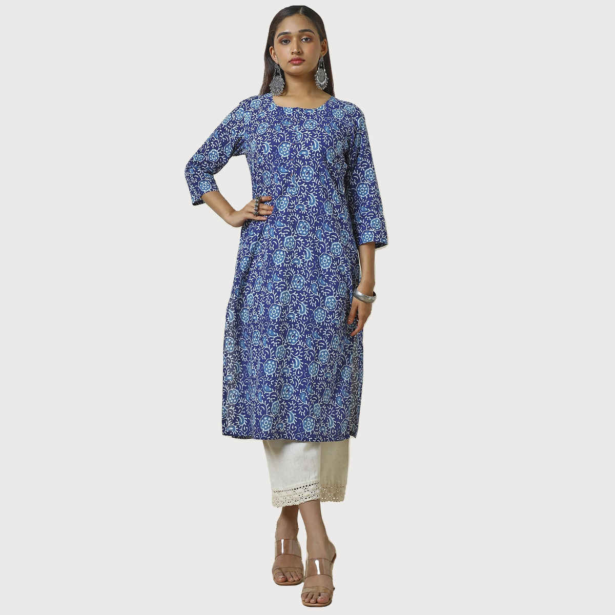 Soch Women's Indigo Cotton Abstract Print Kurta | L