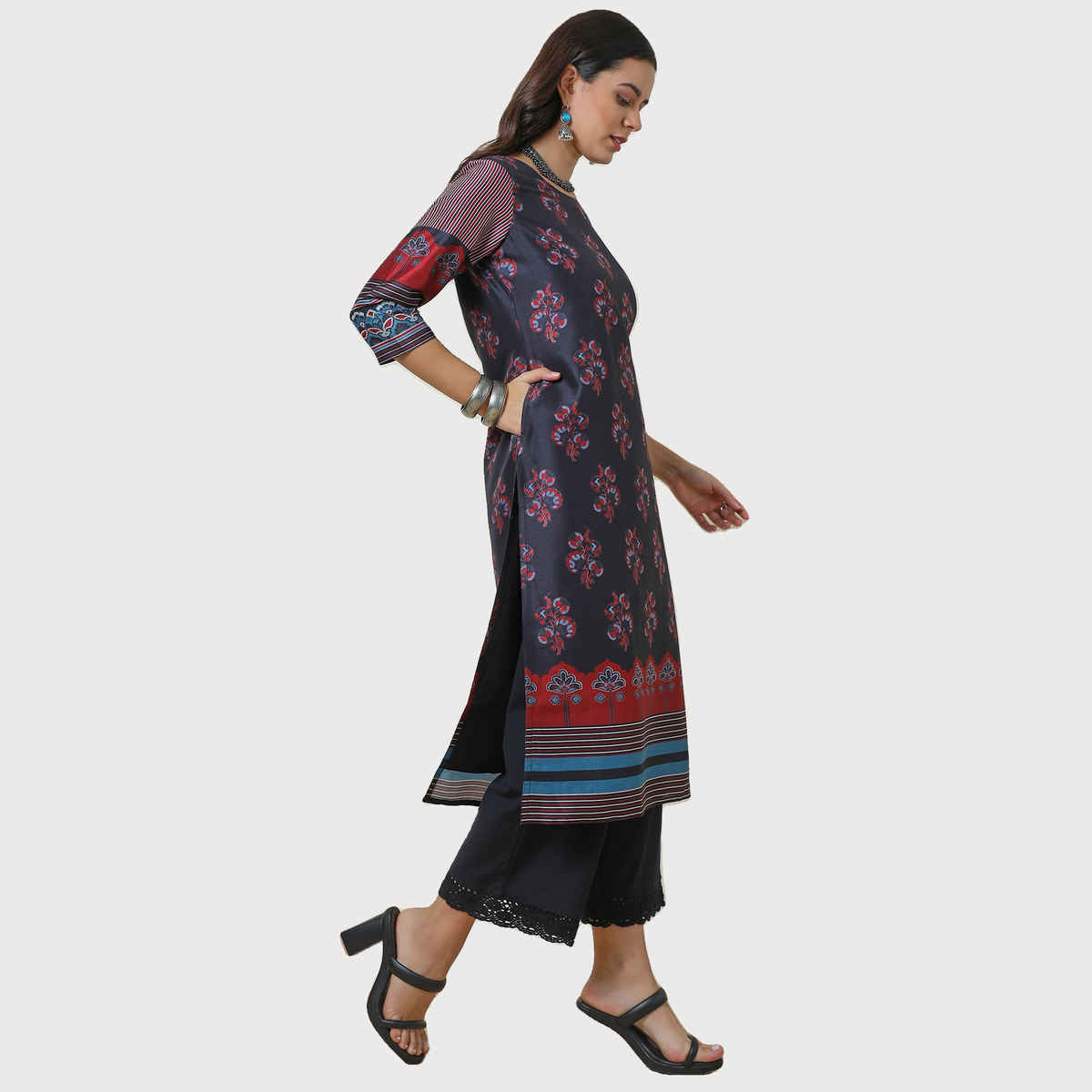 Soch Women's Black Silk Blend Floral Print Kurta | XL