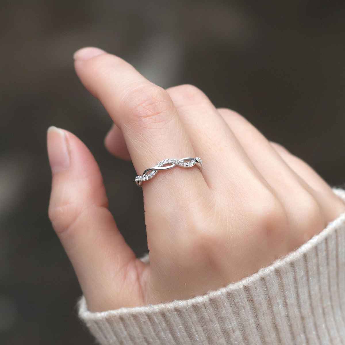 Beautynx Silver Twist Elegance Ring | Silver | BNX-RNG-0005