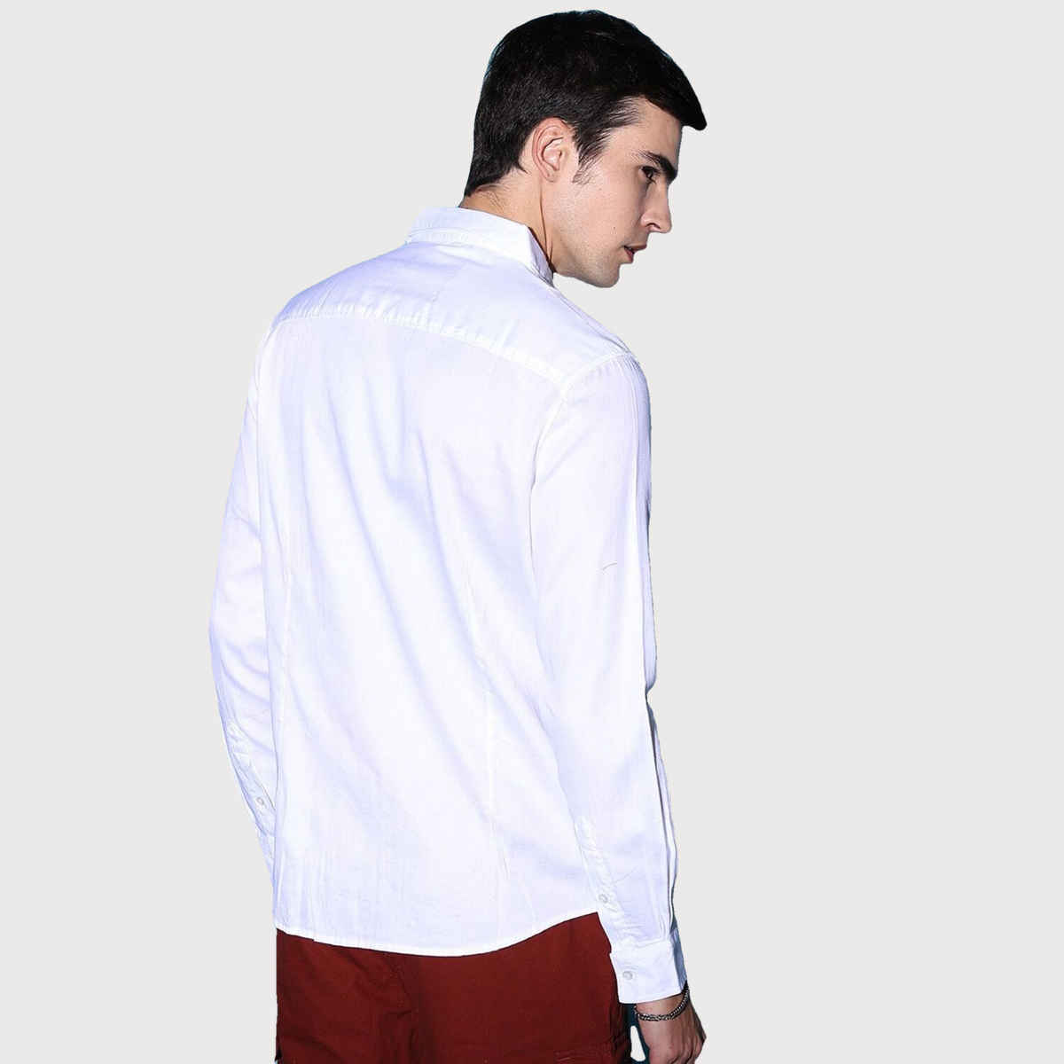 The Indian Garage Co Men's Slim Fit Graphic Printed Casual Shirts | White - L