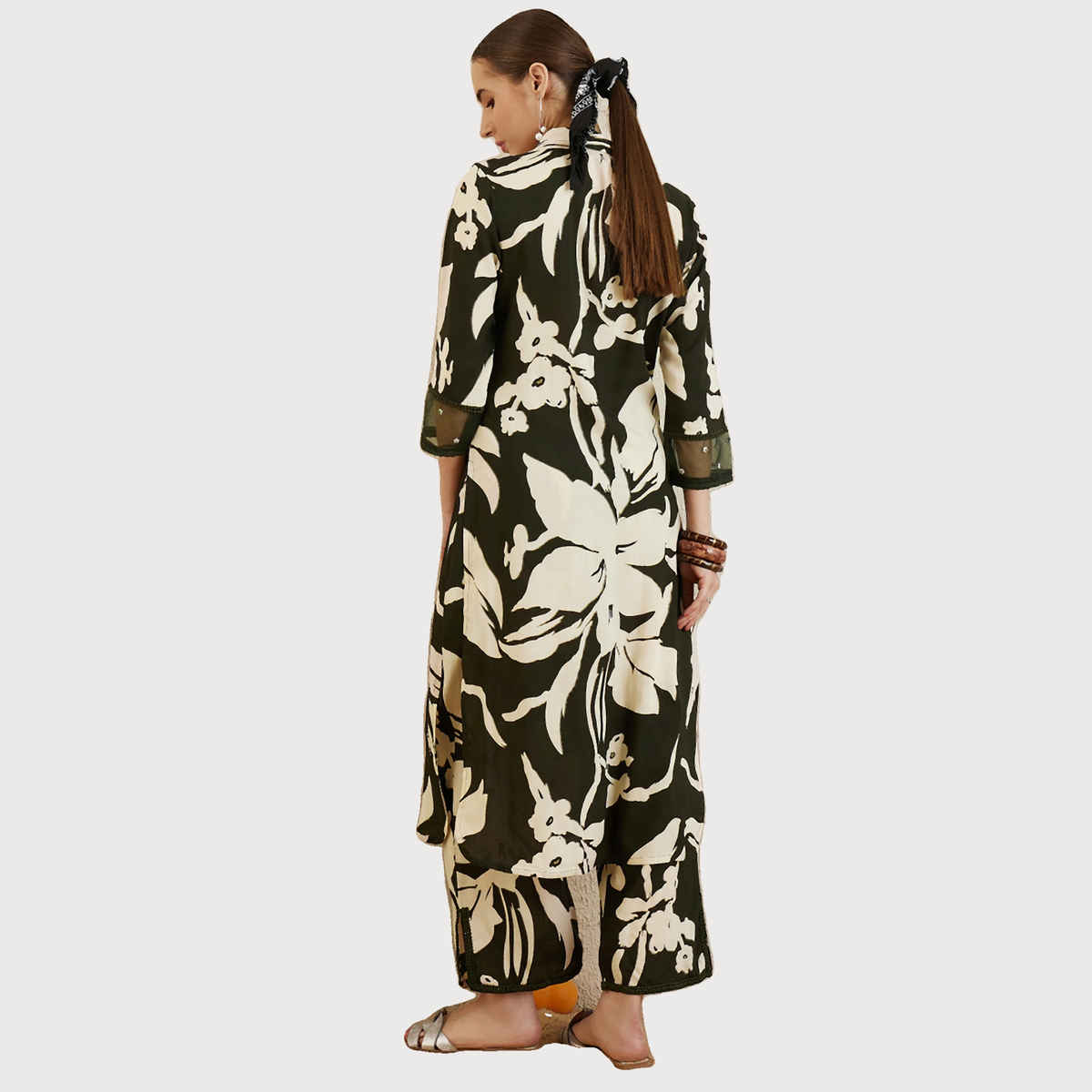 Indo Era Women's Viscose Rayon Sequinned Work Straight Kurta with Pant Set | KS5GN6137 | Green -L