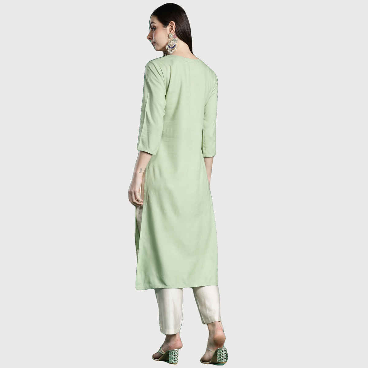 Indo Era Women's Viscose Rayon Floral Embroidered Straight Kurta | KT5GN9997 | Green - S