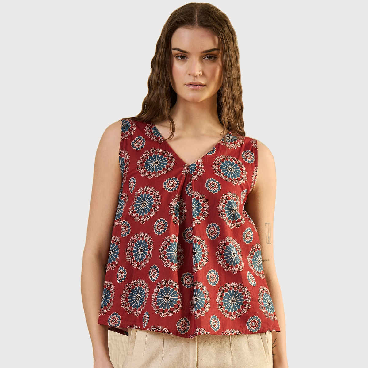 Sanskrutihomes Geometric Print Cotton Top for Women s | Red | XXL