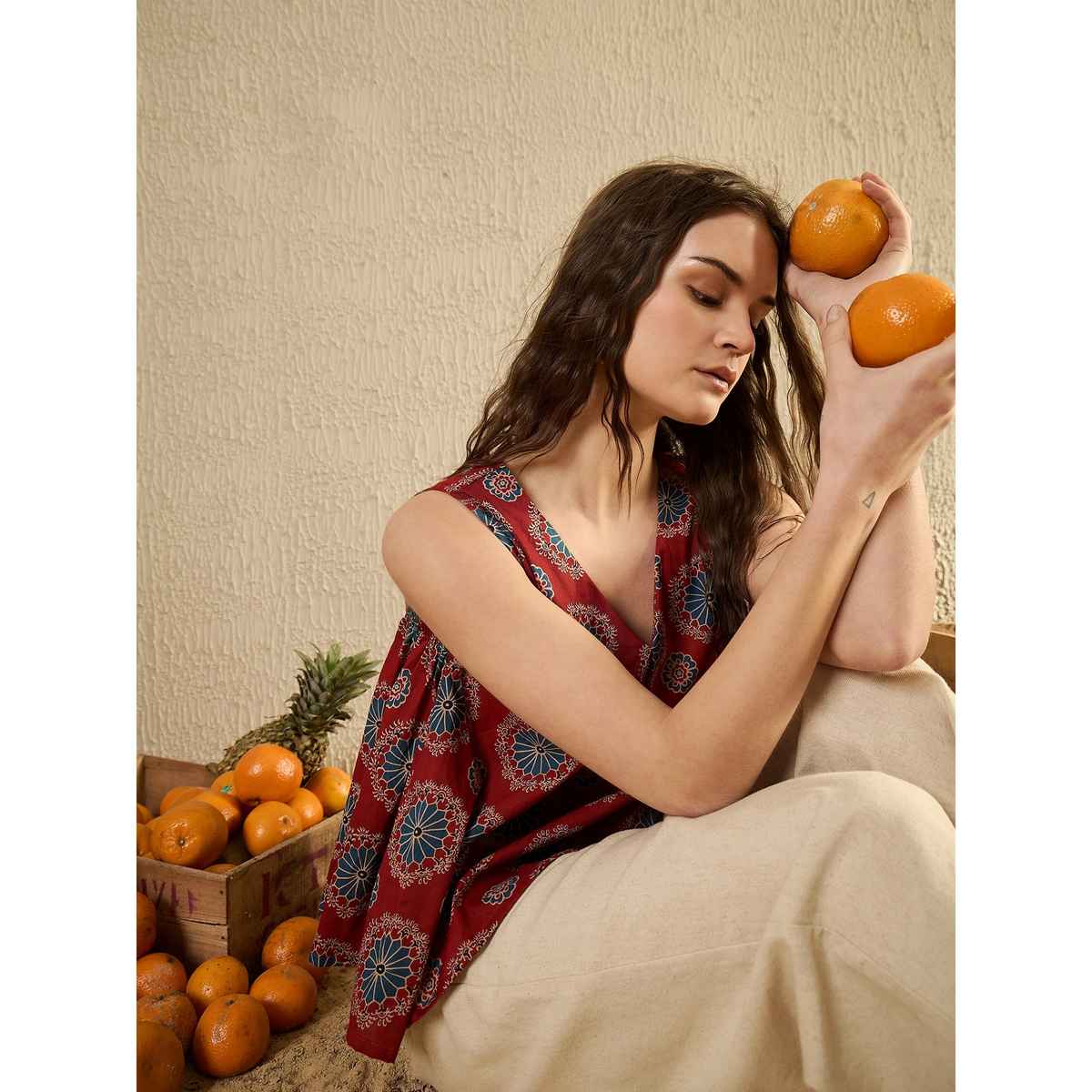 Sanskrutihomes Geometric Print Cotton Top for Women s | Red | XXL