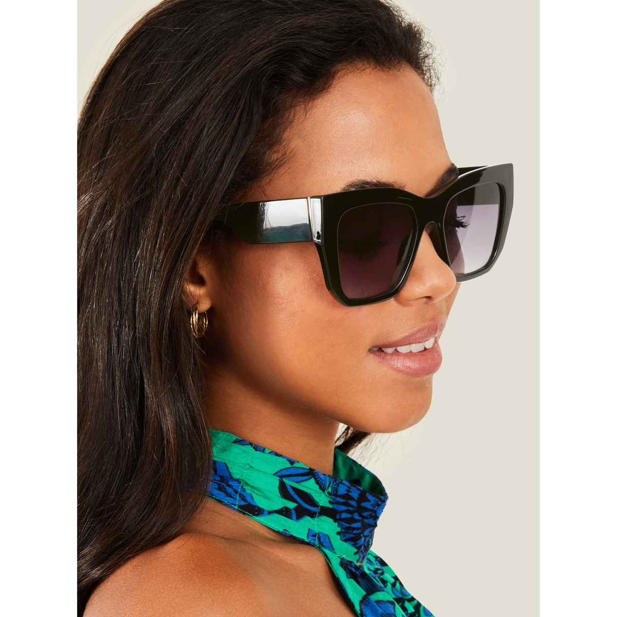 Accessorize London Women's Chunky Cateye Gold Tip | Black